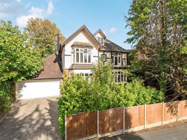 House for sale in Westfield, Woking