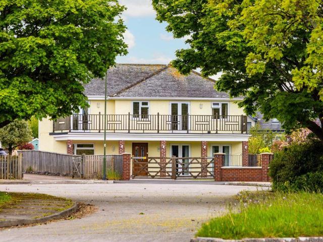 House for sale in Broadsands, Galmpton