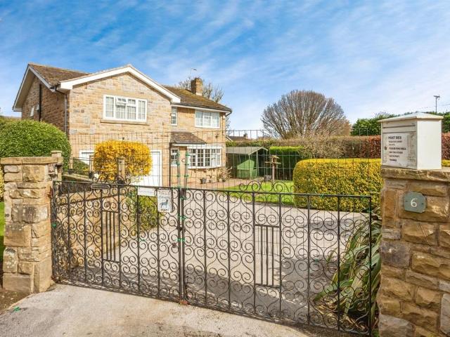 House for sale in West Yorkshire