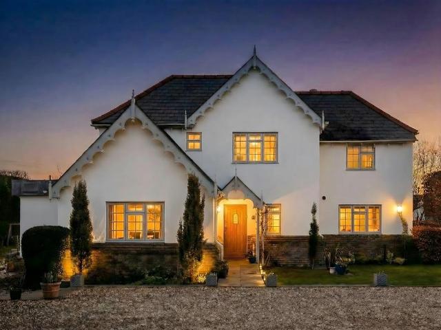 House for sale in Ewens Farm, Golden Valley