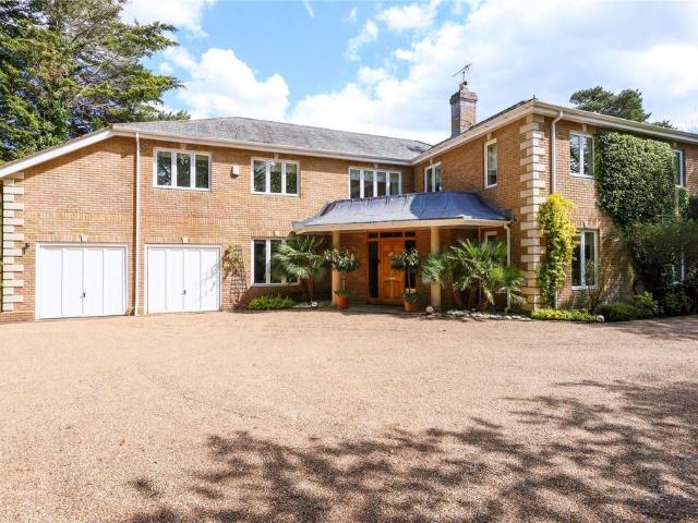 House for sale in Whiteley Village, Blackhills