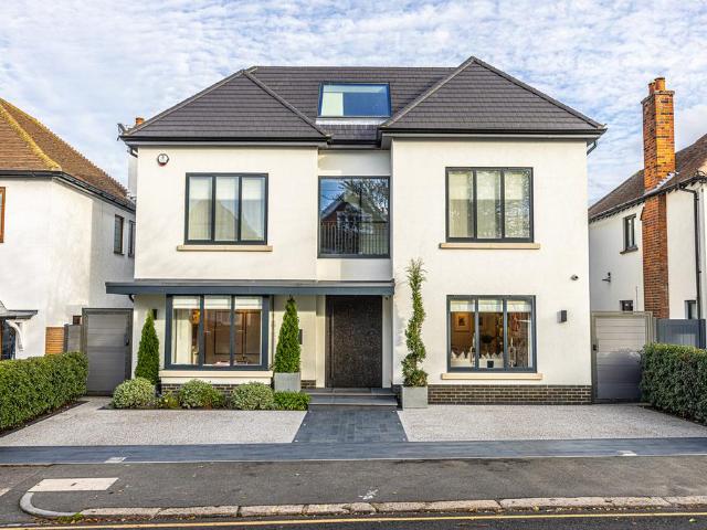 House for sale in Alton Barnes, Essex