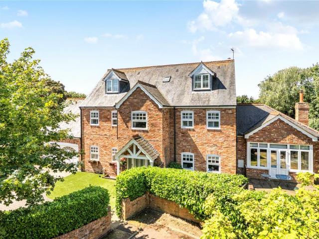 House for sale in Earls Barton