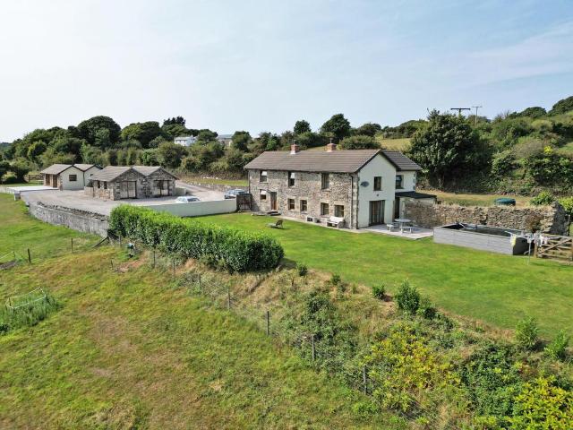 House for sale in Hale Mills, Carharrack