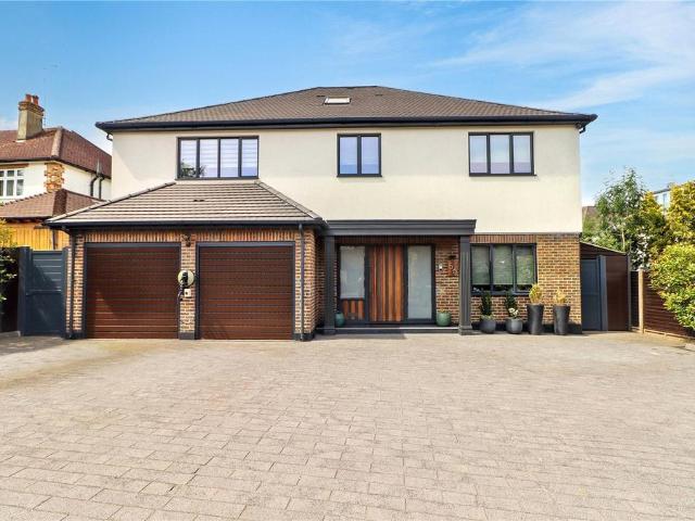 House for sale in Elstree and Borehamwood, Borehamwood