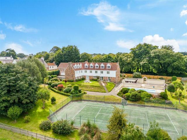 House for sale in Cornwall