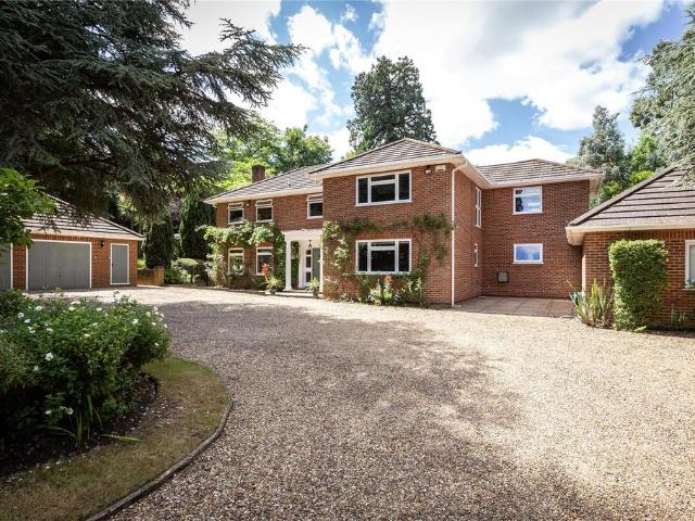 House for sale in Worplesdon, Westborough