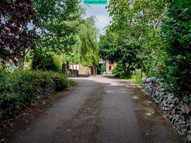 House for sale in Barwell, Barton