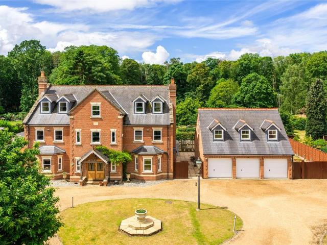 House for sale in Sywell, North Northamptonshire