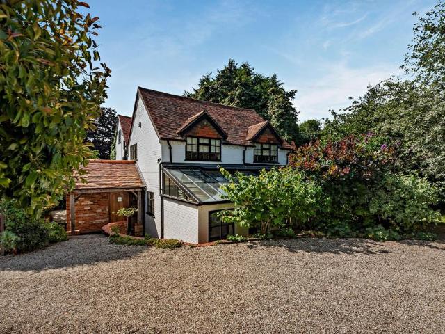 House for sale in Upper Basildon, West Berkshire