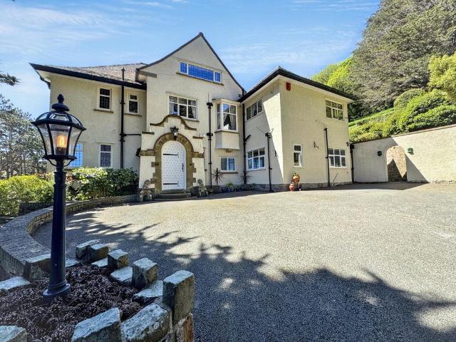 House for sale in Colwyn Bay, Wales