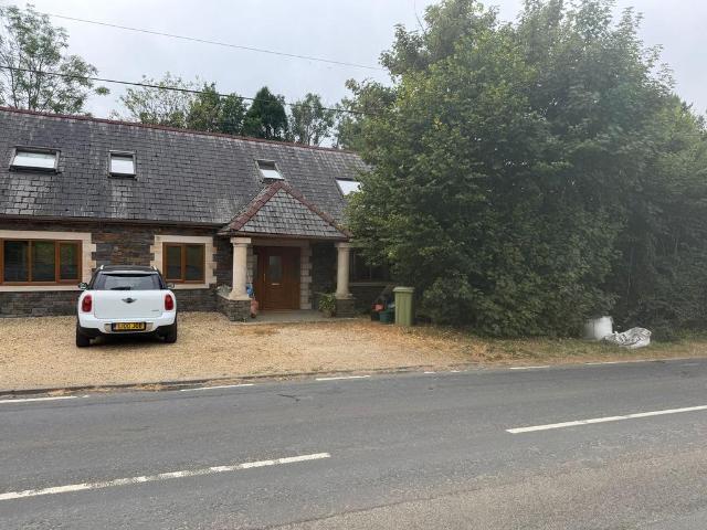 House for sale in Llanarthney, Wales