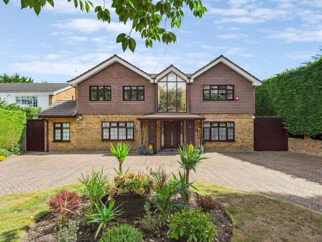 House for sale in Batchworth