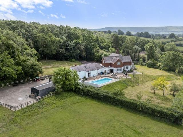 House for sale in Perryfields, West Sussex