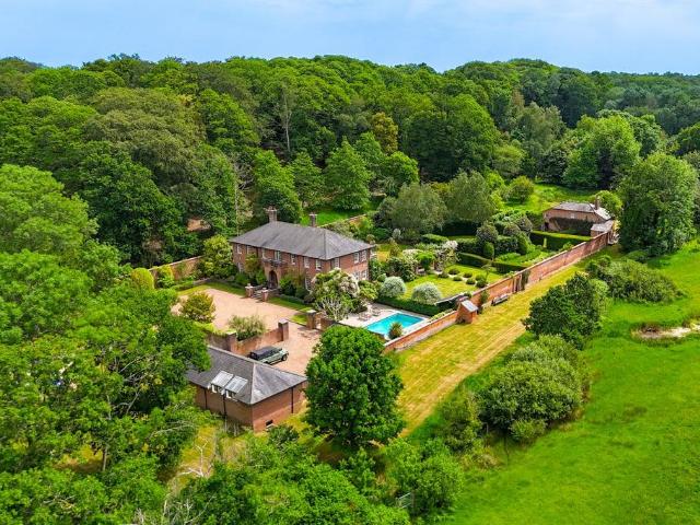 House for sale in Barton Stacey, Hampshire