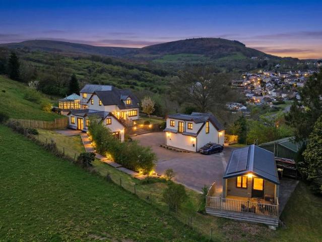 House for sale in Griffithstown