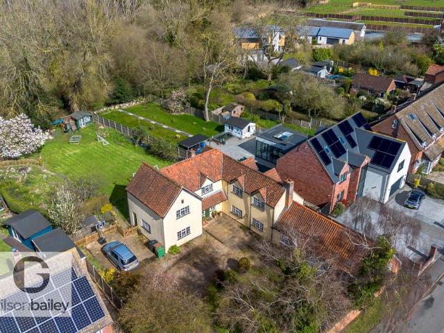 House for sale in Acle, Crostwick