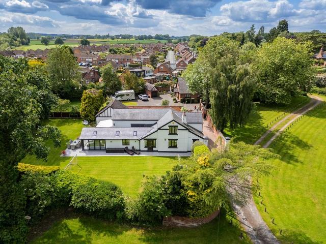 House for sale in Beamhurst, Staffordshire