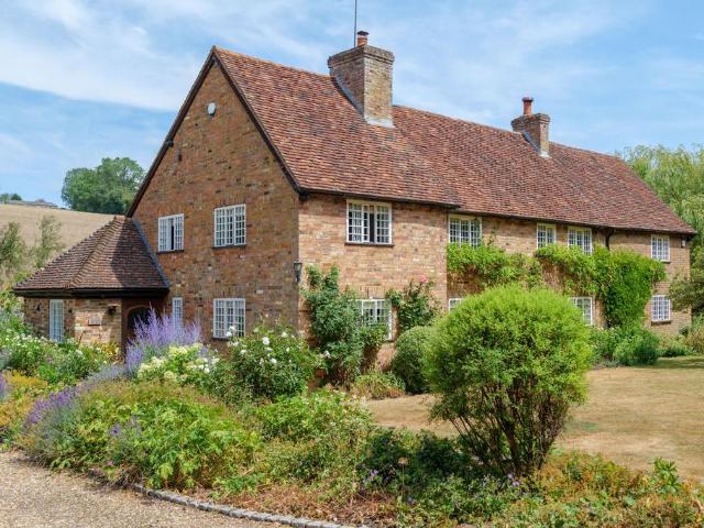 House for sale in Frithsden, Dacorum