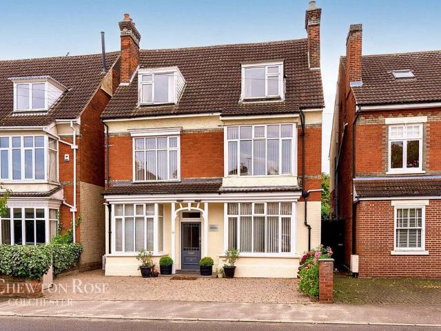 House for sale in Lexden, Handford Place