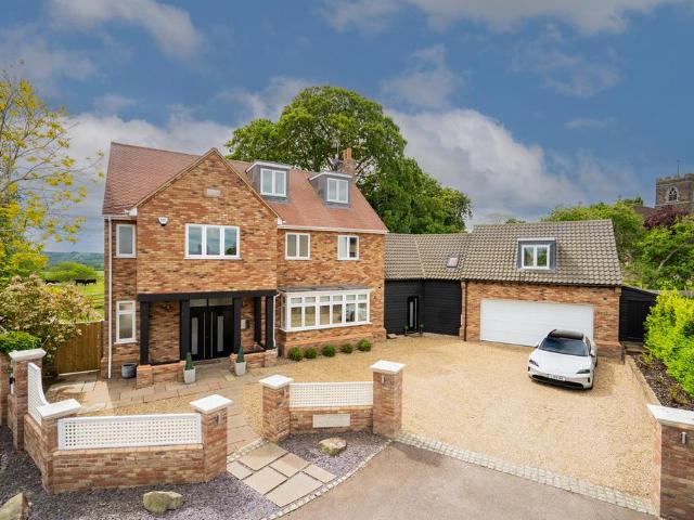 House for sale in Pulloxhill, Bedfordshire