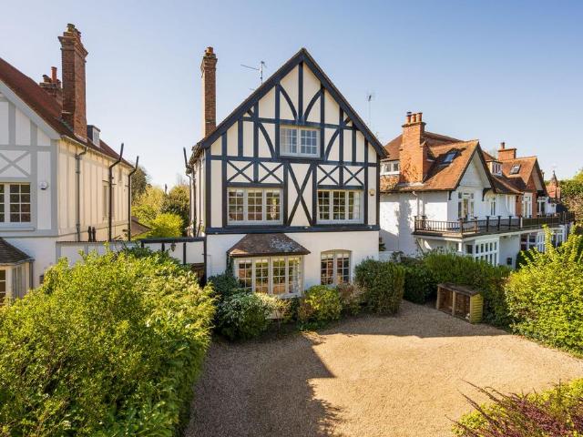 House for sale in Shiplake, Berrick Salome
