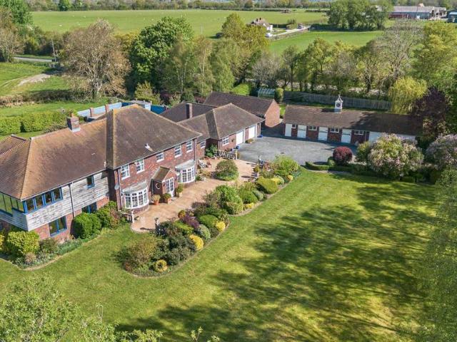 House for sale in Emmington, Berrick Salome