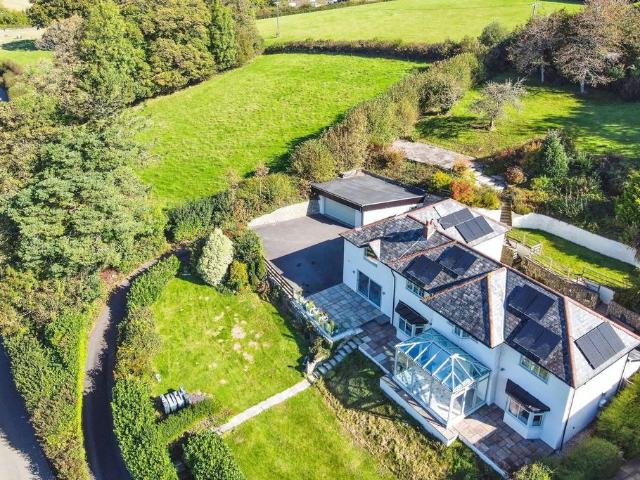 House for sale in Peterston-super-ely, Wales