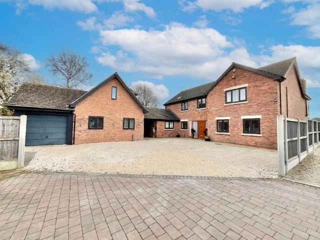 House for sale in Market Drayton, Shropshire