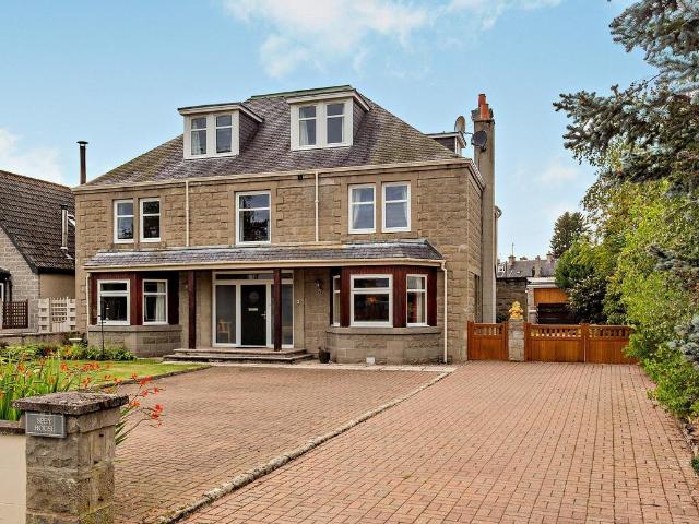 House for sale in Grantown-on-spey, Scotland
