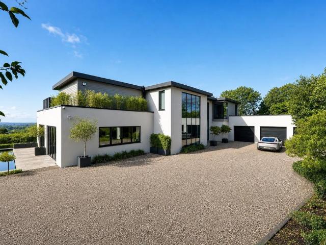 House for sale in Wooburn, Buckinghamshire