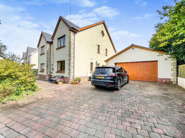 House for sale in Llanelli Rural, Cynheidre