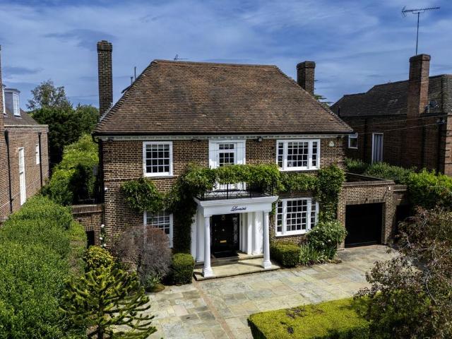 House for sale in Hampstead Garden Suburb, Greater London