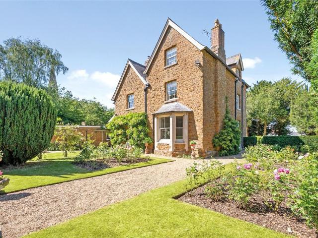 House for sale in Stanford On Avon, Leicestershire