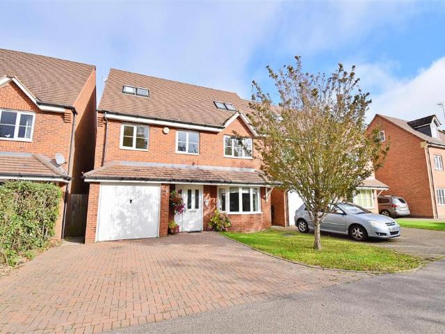 House for sale in Hillmorton Paddox, New Bilton