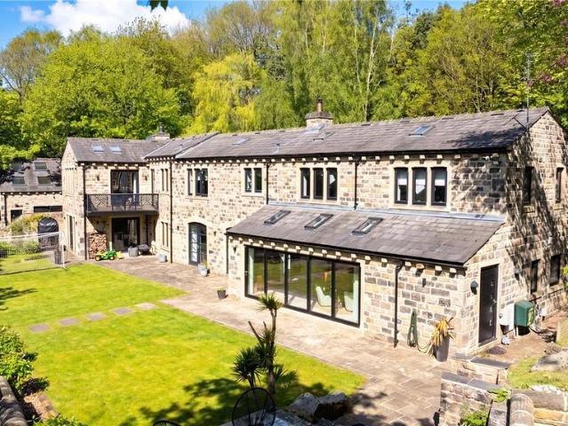 House for sale in Rawdon, West Yorkshire