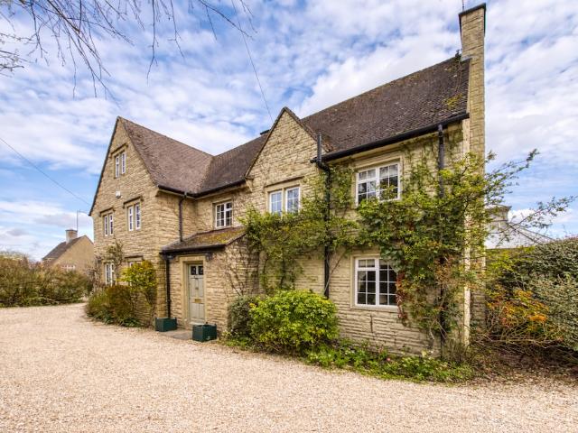 House for sale in Black Bourton, Oxfordshire