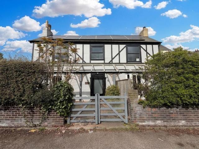 House for sale in Watergate, Devon