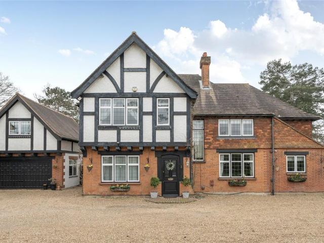 House for sale in Farnborough Park, Greater London