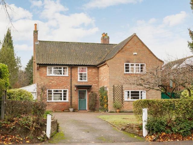 House for sale in Eaton Rise, East Bank