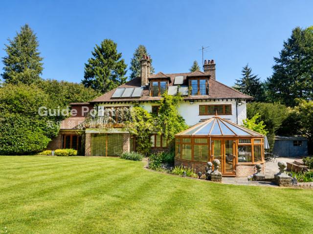 House for sale in Hillview, Surrey
