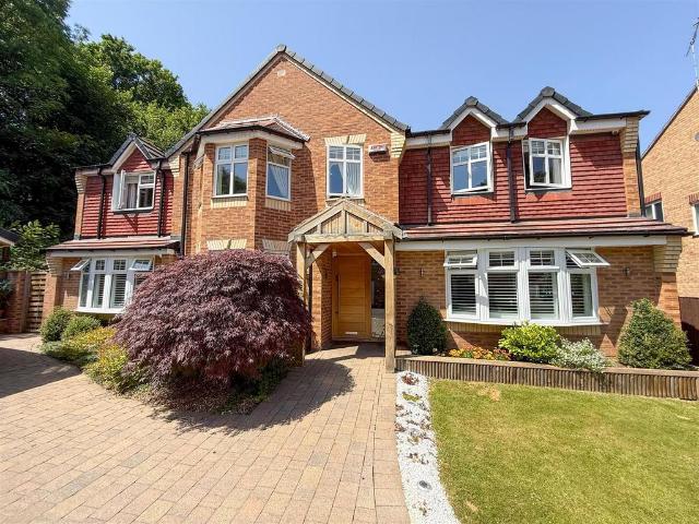 House for sale in Worrall, South Yorkshire