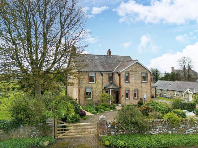 House for sale in Longframlington, Northumberland