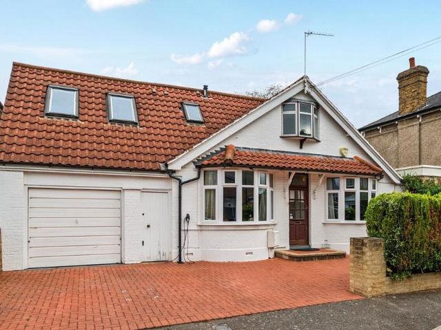 House for sale in London Borough of Richmond upon Thames, Greater London