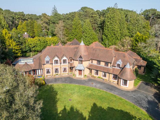 House for sale in Branksome Chine, Branksome Park