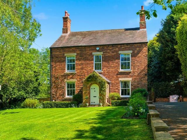 House for sale in Alverton, East Midlands