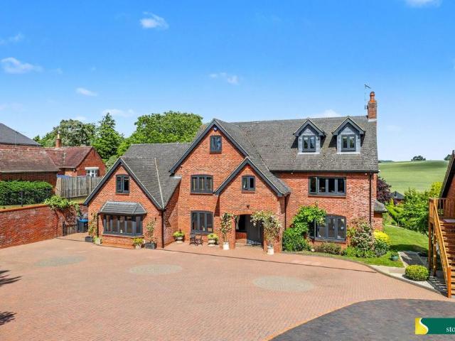 House for sale in Flore, Northamptonshire