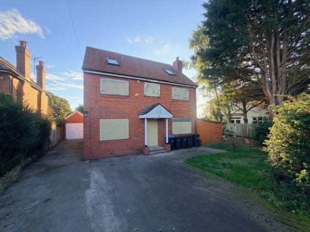 House for sale in Hookstone, Harrogate