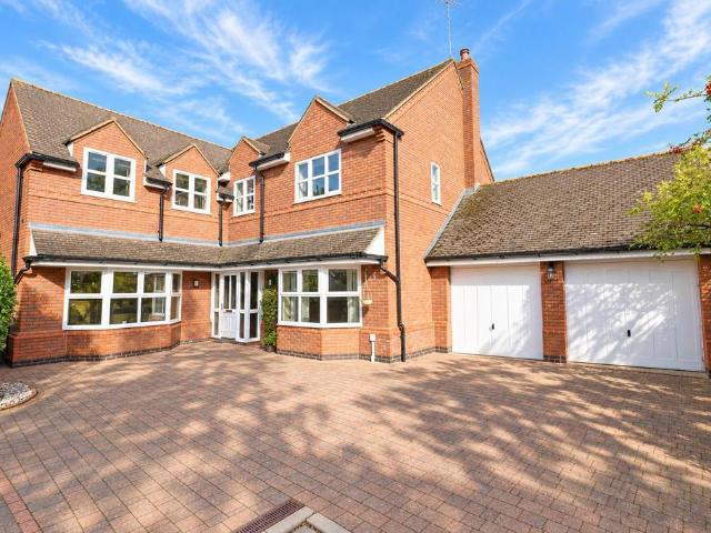 House for sale in Rushden, North Northamptonshire