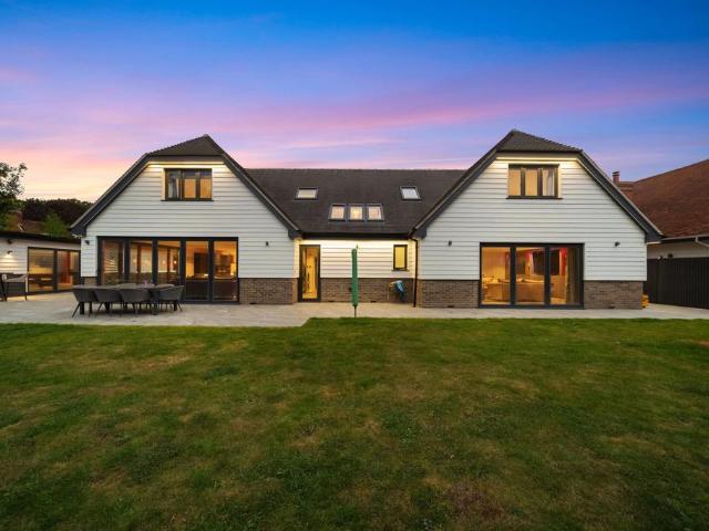 House for sale in Midway, Kent